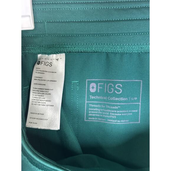 Figs Scrubs Set Hunter Green Inala Top Size S / Livingston Bottom Size SP Womens - Picture 9 of 12